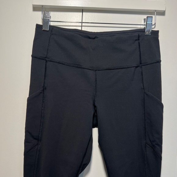 Lululemon leggings with pockets - Black - Size 6 - Picture 3 of 5